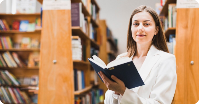 Assistant bibliothèque IA vous guidant vers les ouvrages adaptés
